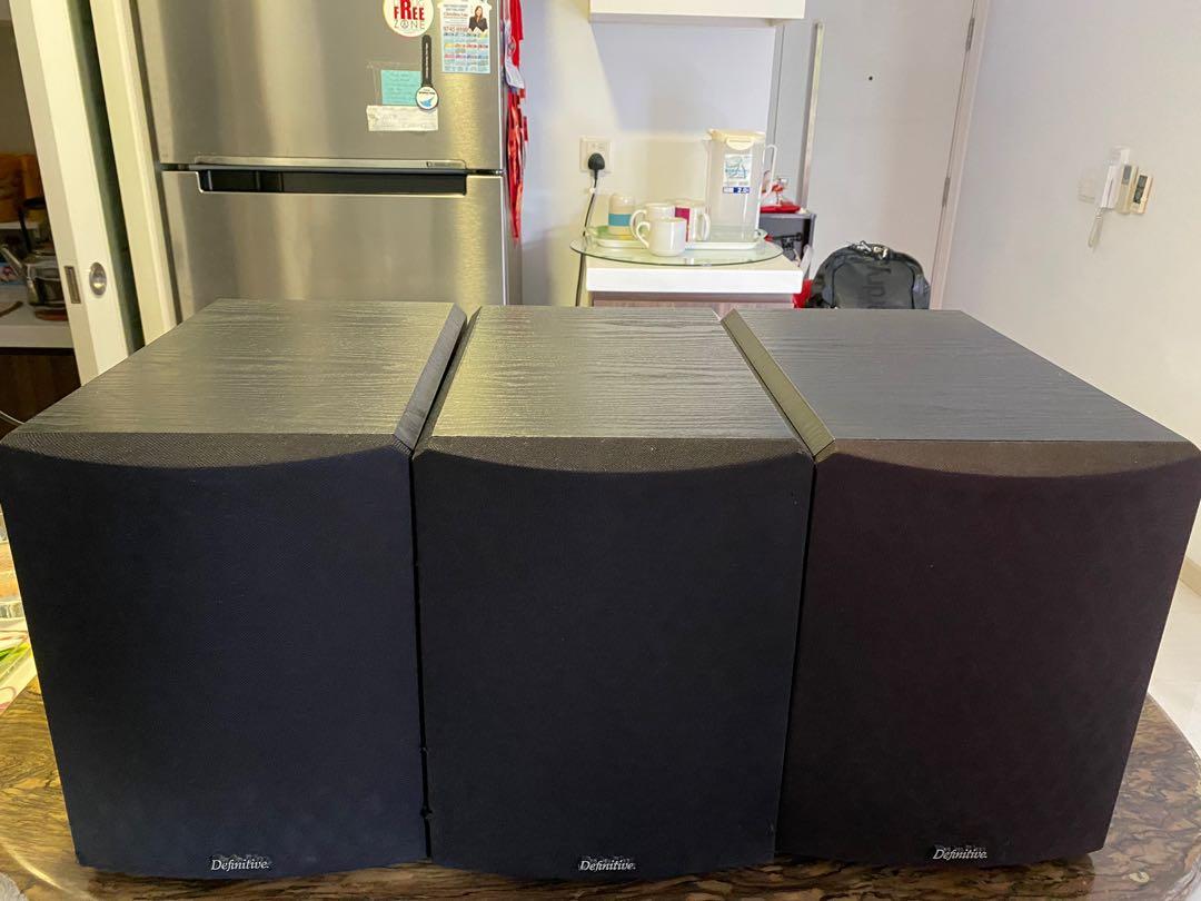 Definitive technology subwoofer discount 700 watts