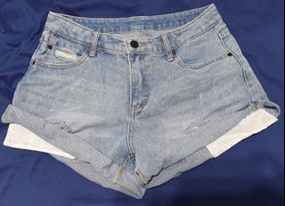 (Category: ) located in . Submitted by cantbemissed (Listing ID 1092295359, Image 1). Description: .