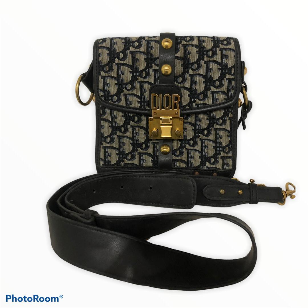 DIOR SLING BAG
