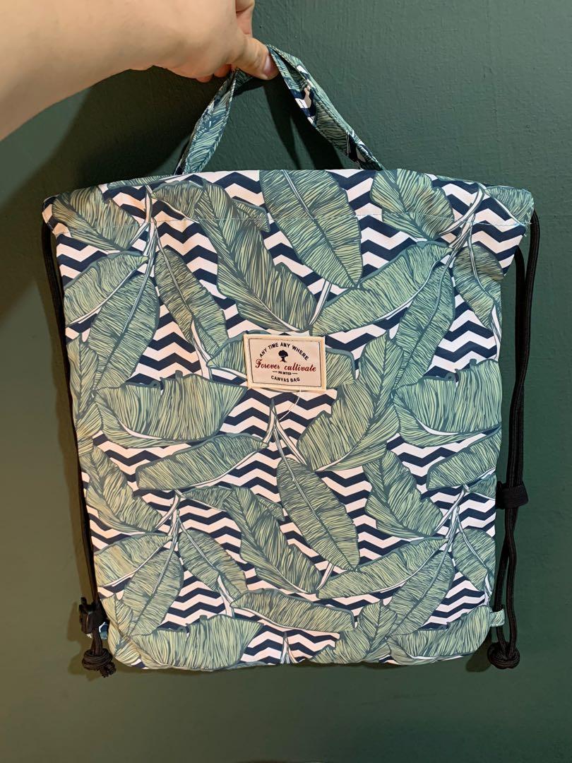Drawstring Bag (Category: Everything Else) located in Singapore. Submitted by xavierval (Listing ID 1092333903, Image 1). Description: Letting go (Moving Out).