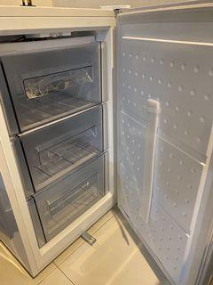 Farfalla 80L Upright Freezer (FUF-GA80) Farfalla 80L Upright Freezer (FUF-GA80)