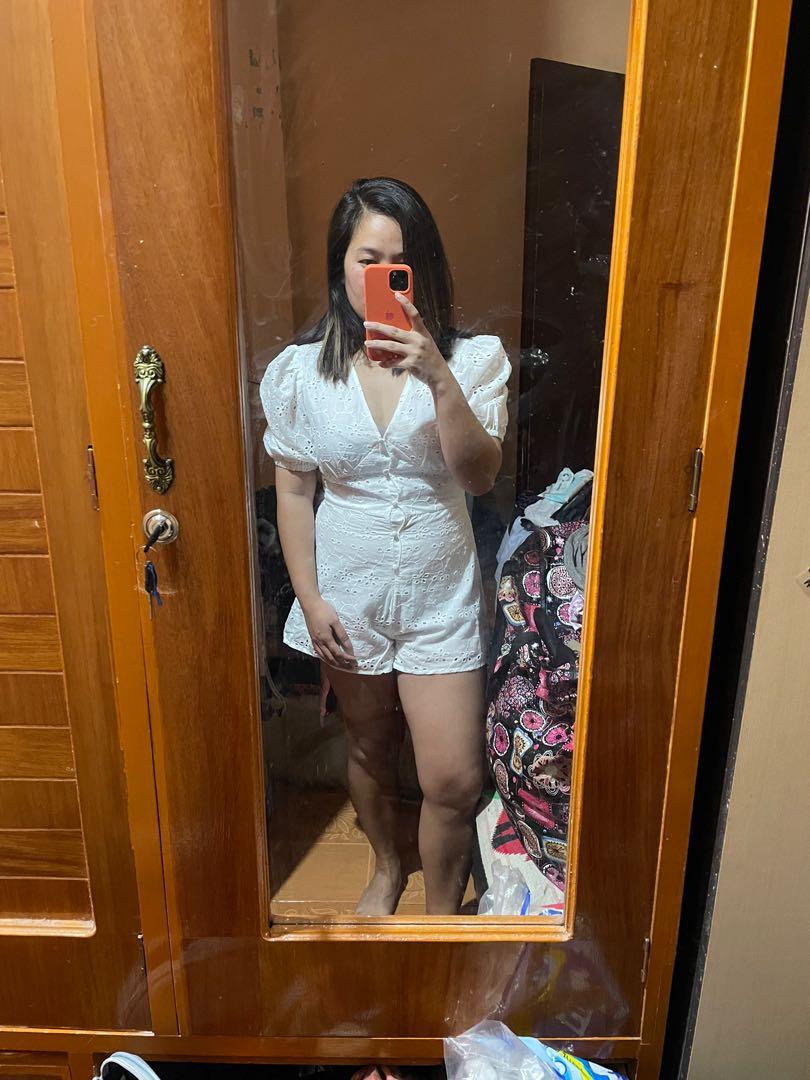 H M White Eyelet Romper Women s Fashion Dresses Sets Rompers on Carousell