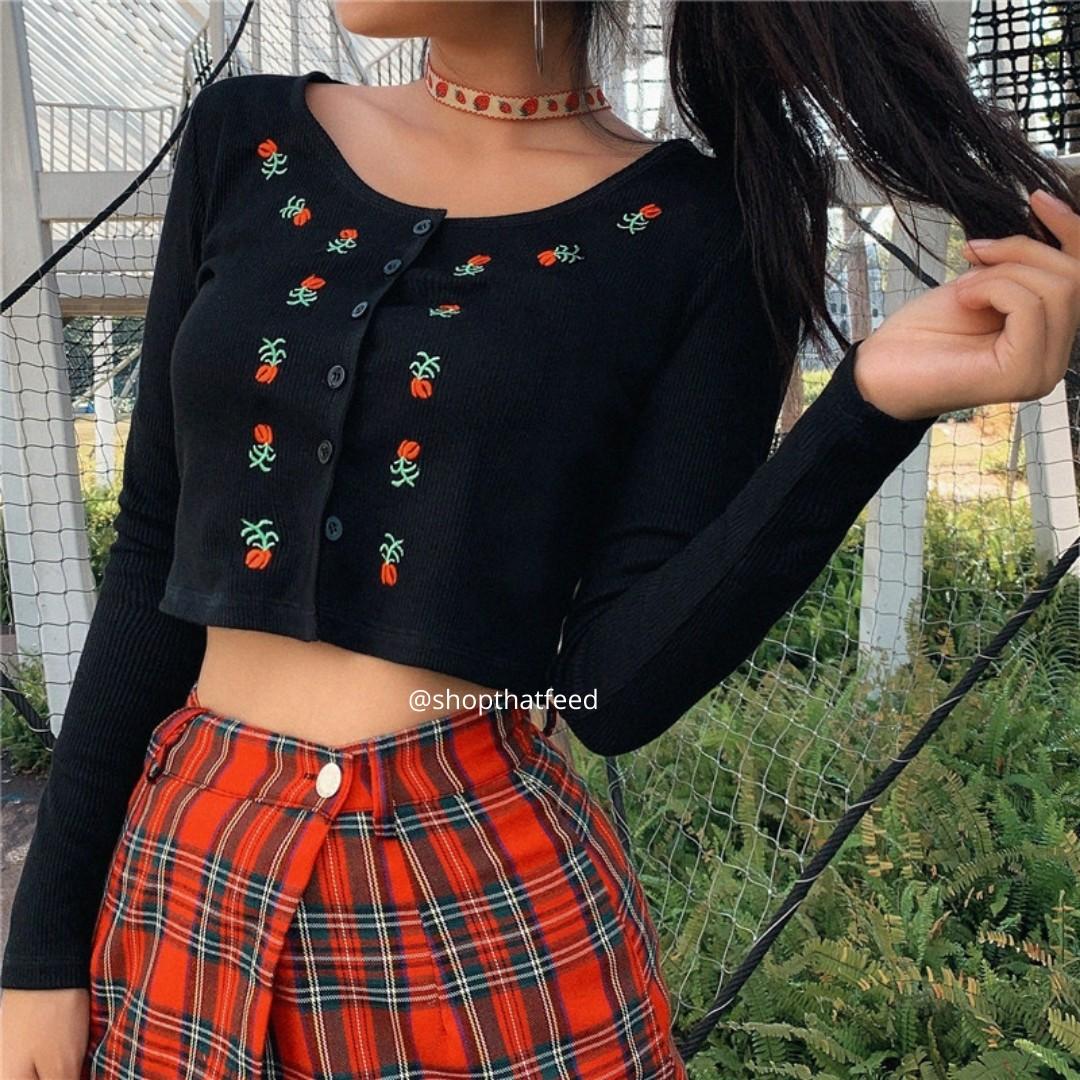 Rose embroidered outlet sweater