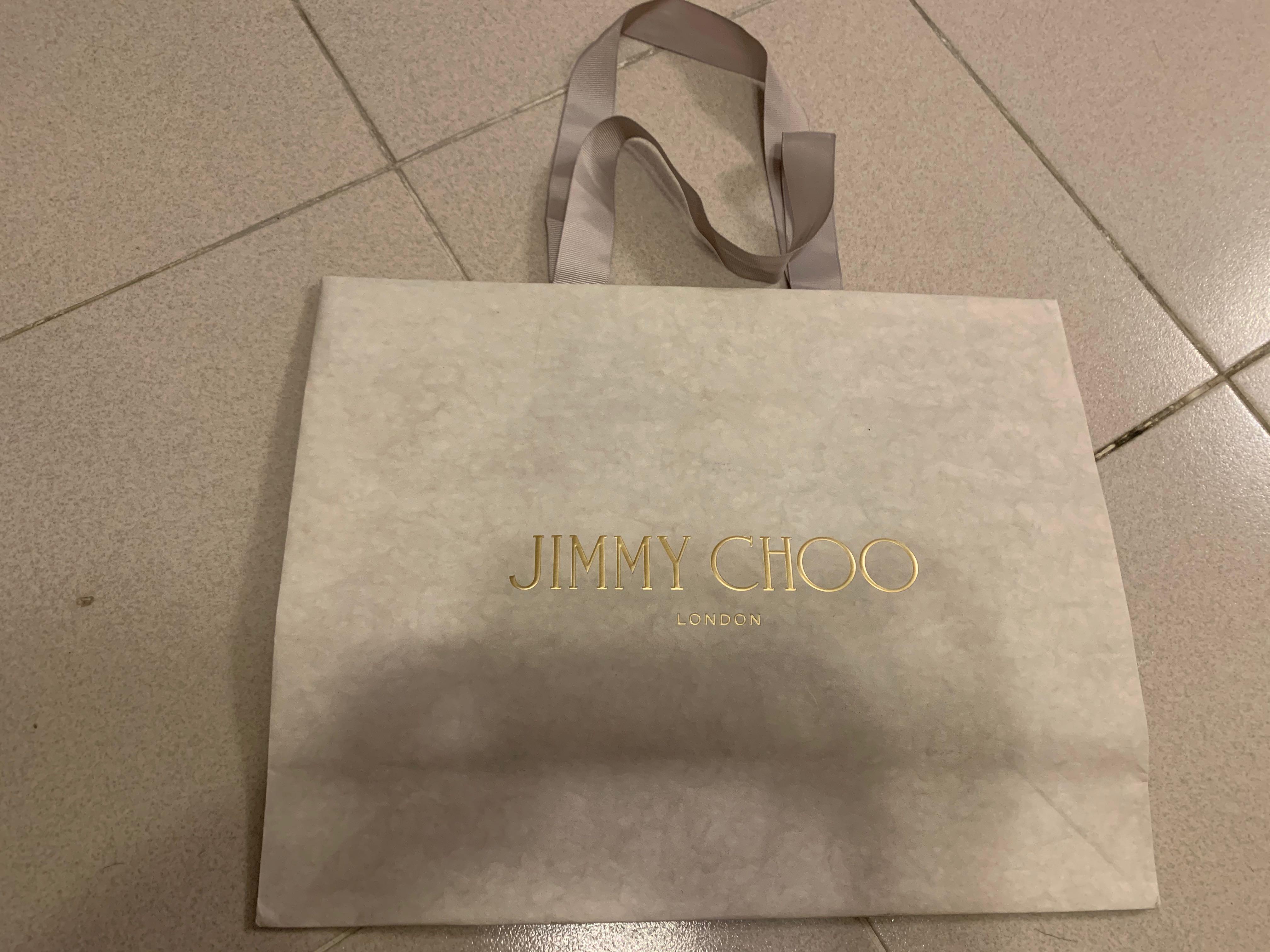 Jimmy Choo paper bag 紙袋, 女裝, 手錶及配件, 其他飾物- Carousell