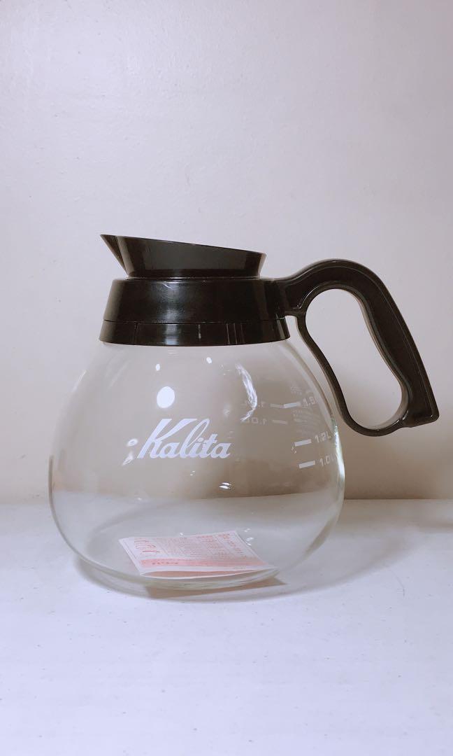 KALITA DECANTER 1.8L (Category: Other Kitchenware & Tableware) located in Taytay. Submitted by de.cafe (Listing ID 1092355374, Image 2). Description: KALITA DECANTER - 1.8L - black - new with box PROMO: Buy Melitta 1x4 Coffee Dripper & Kalita Decanter 1.8L for php 2000 only! (SAVE 198).