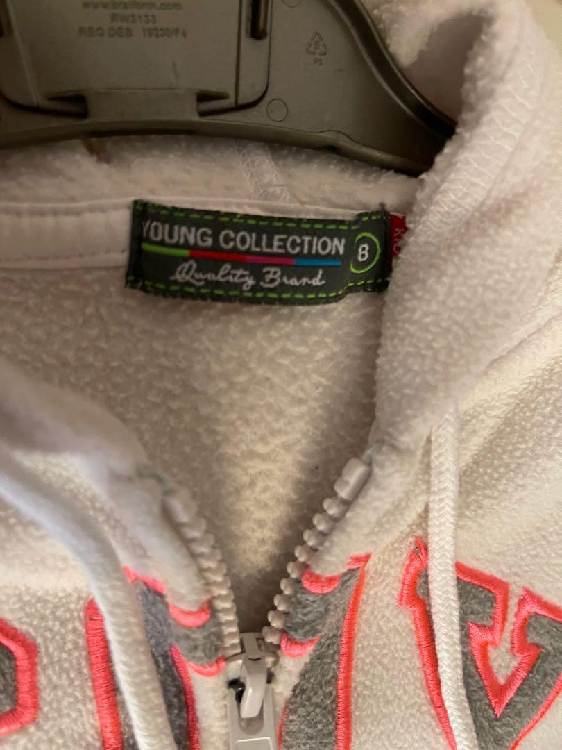 Kid Jacket (Category: Coats, Jackets and Outerwear) located in Singapore. Submitted by eileenochua (Listing ID 1092288198, Image 3). Description: Good condition and very comfy..