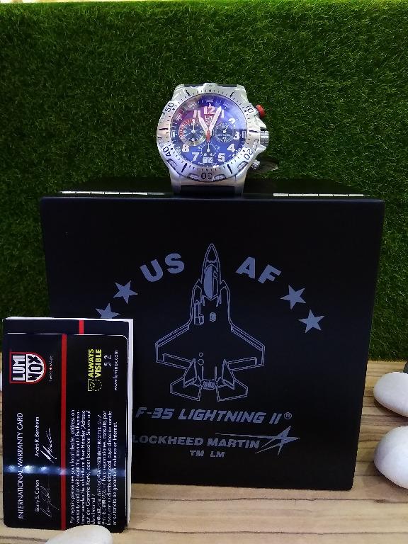 Luminox 8153 discount