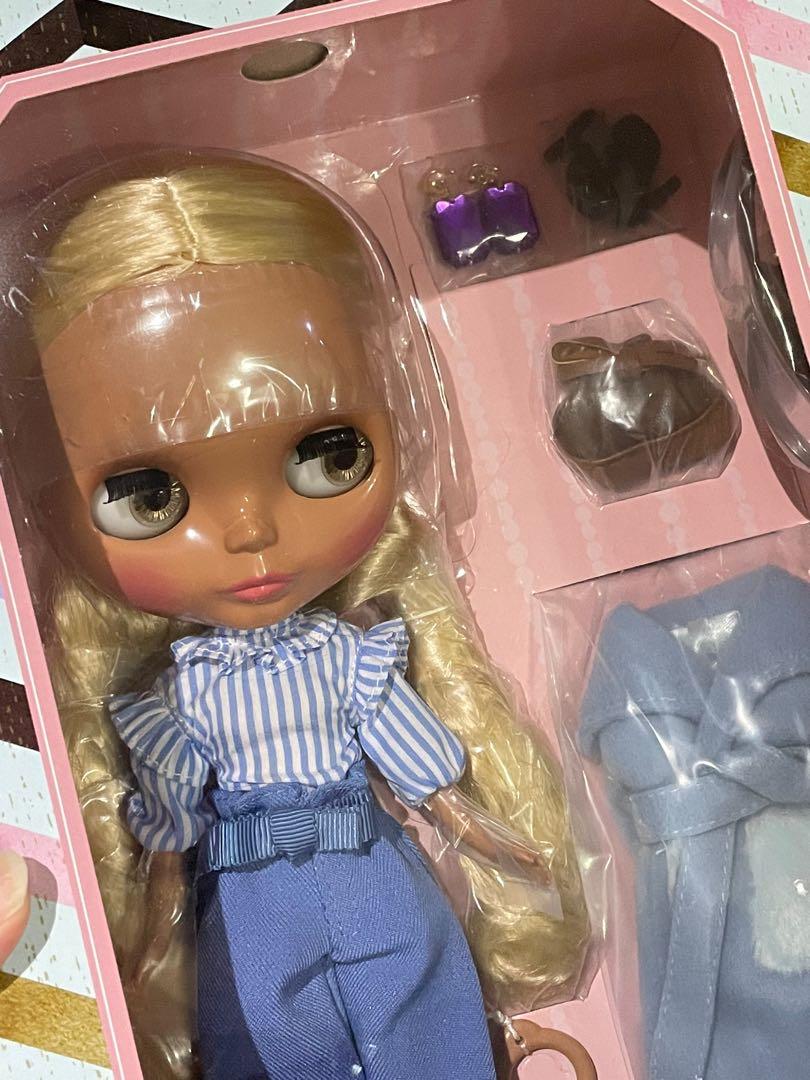 Neo blythe asha sales alvira