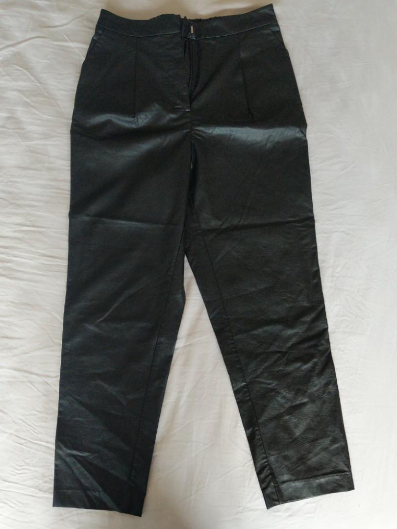 IKI CHIC trouserspantswomenwesternwear  Buy IKI CHIC Faux Leather  Straight Pants With Belt OnlineNykaa Fashion