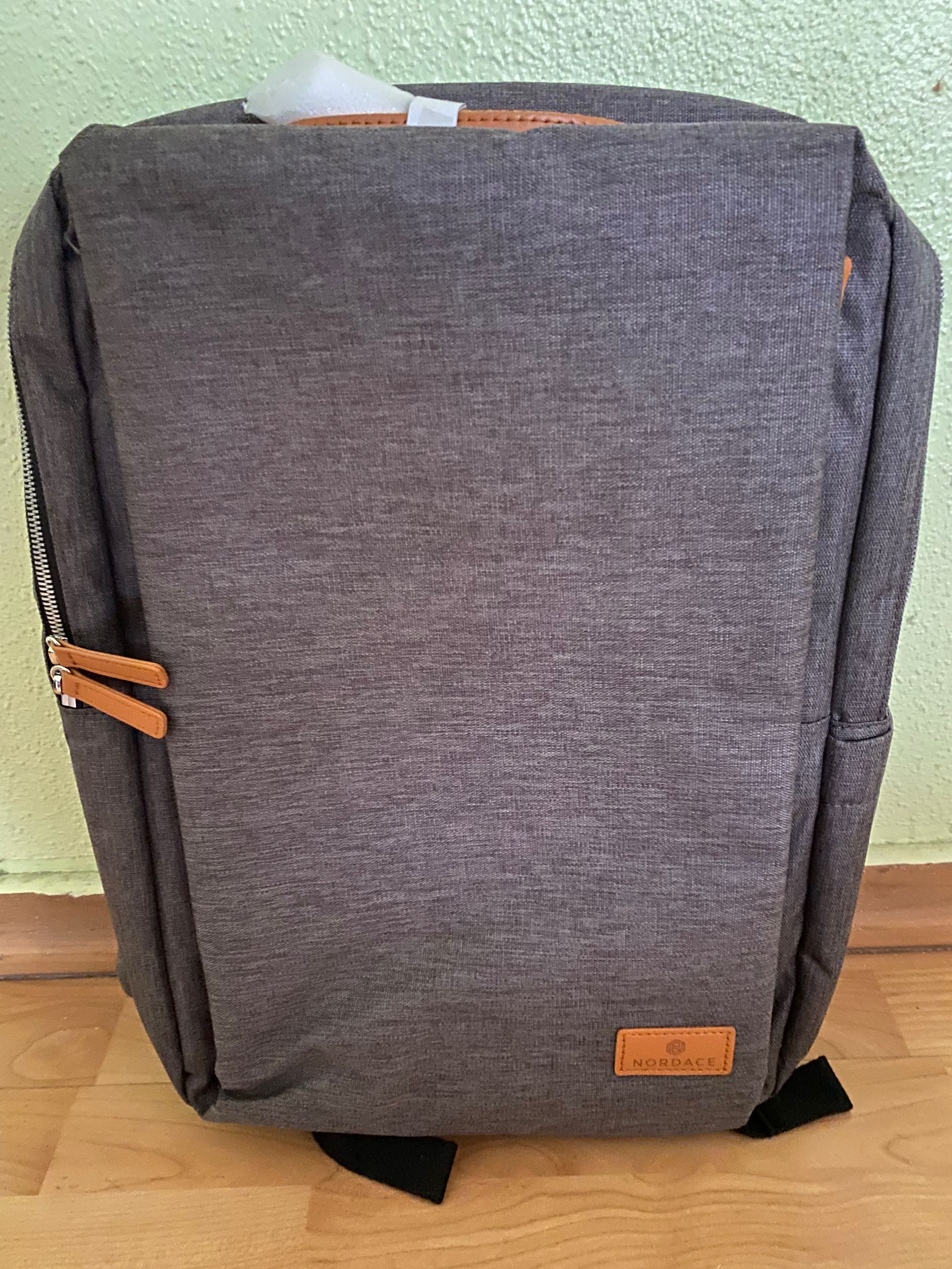 Nordace Siena – Smart Backpack (Black 