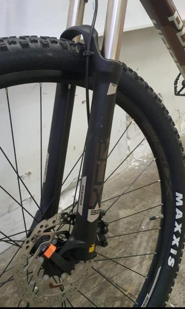 Polygon Xtrada 6 Mountain Bike, Sports Equipment, Bicycles & Parts