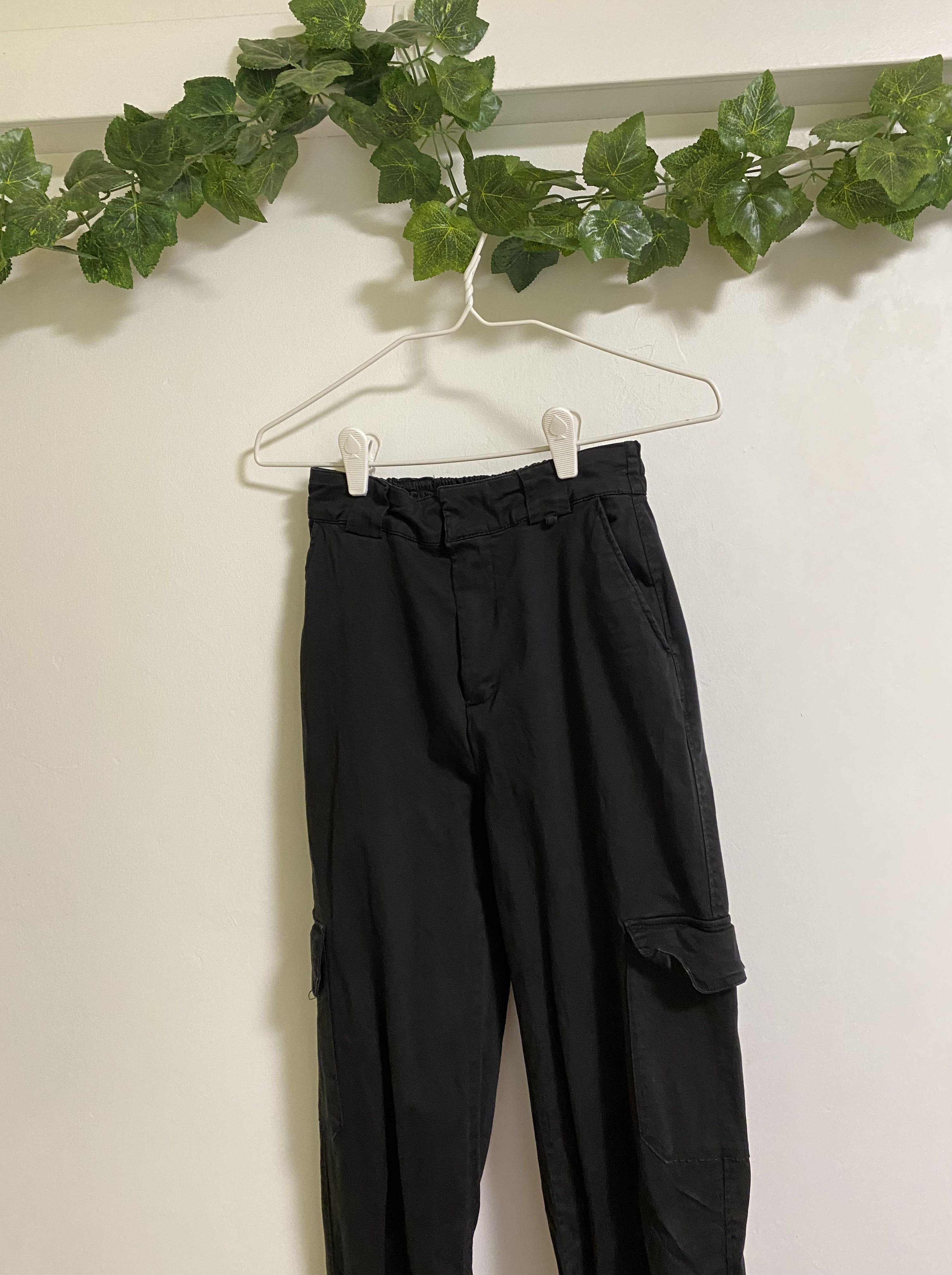 Pull and bear cargo new arrivals joggers