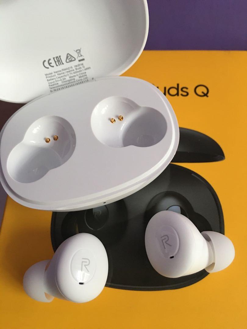 Buds hotsell q white