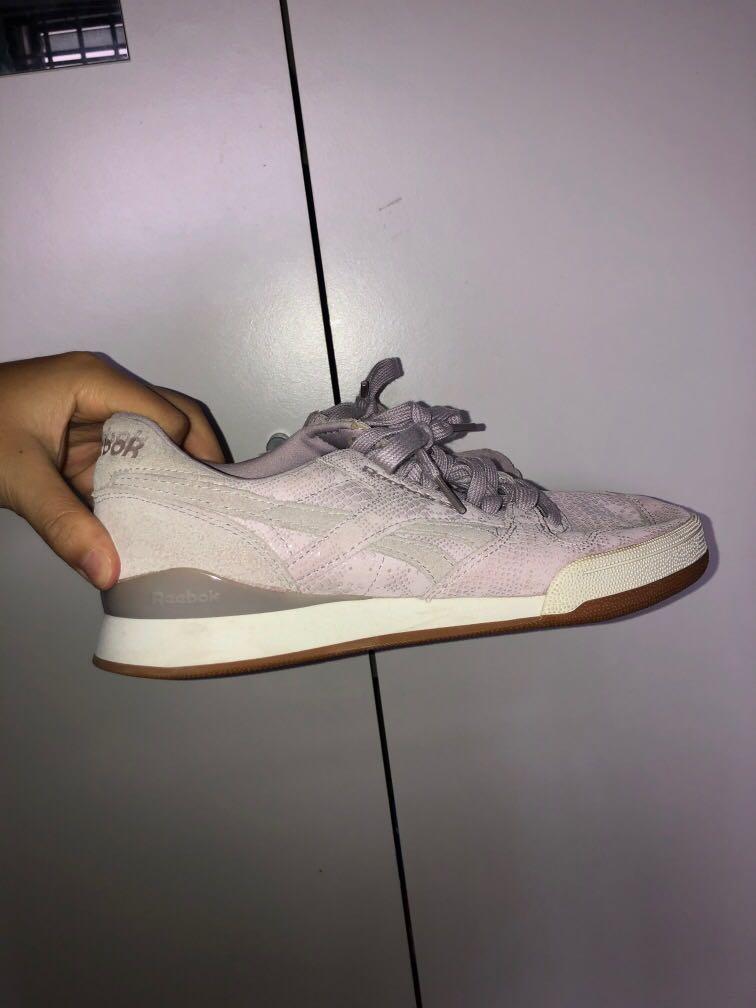 Reebok lilac store