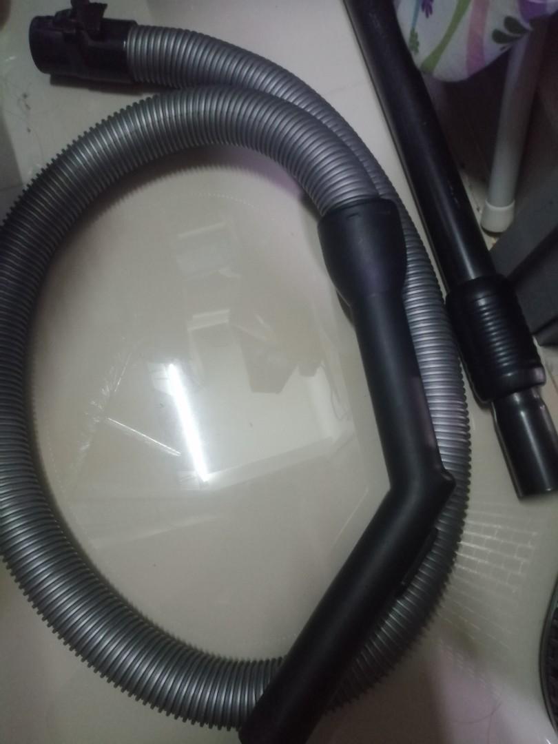 Samsung Air track canister vacuum cleaner, TV & Home Appliances, Vacuum