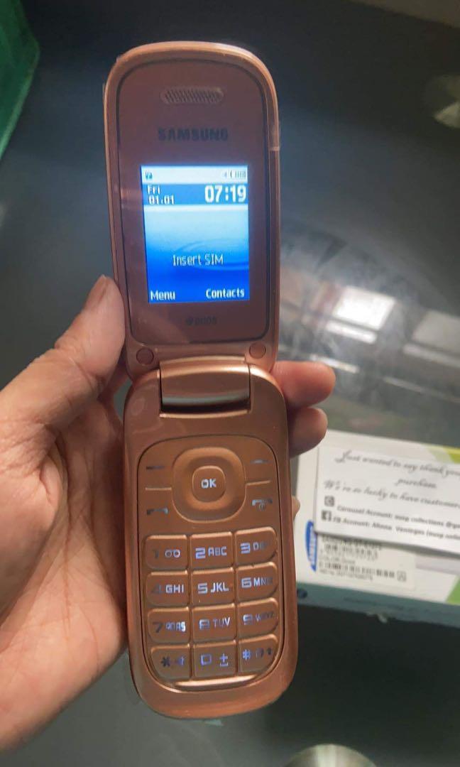 samsung e1272 flip phones (Category: Early Generation Mobile Phones) located in Quezon City. Submitted by auspv_collections (Listing ID 1092177256, Image 2). Description: Other Vintage Cellphone Units available ready for shipping.. 🛵📱😊 (as of June 3) 📌5300 - 2,500 📌6600 - 2,800 📌3220 - 2,000 📌8310 - 2,000 📌3310 - 1,800 📌6300 - 2,000 📌6510 - 2,000 📌5310 - 1,800 📌2610 - 1,200 📌3200 - 1,800 📌5130 - 1,500 📌c2-05 - 1,800 📌105 - 1,200 �