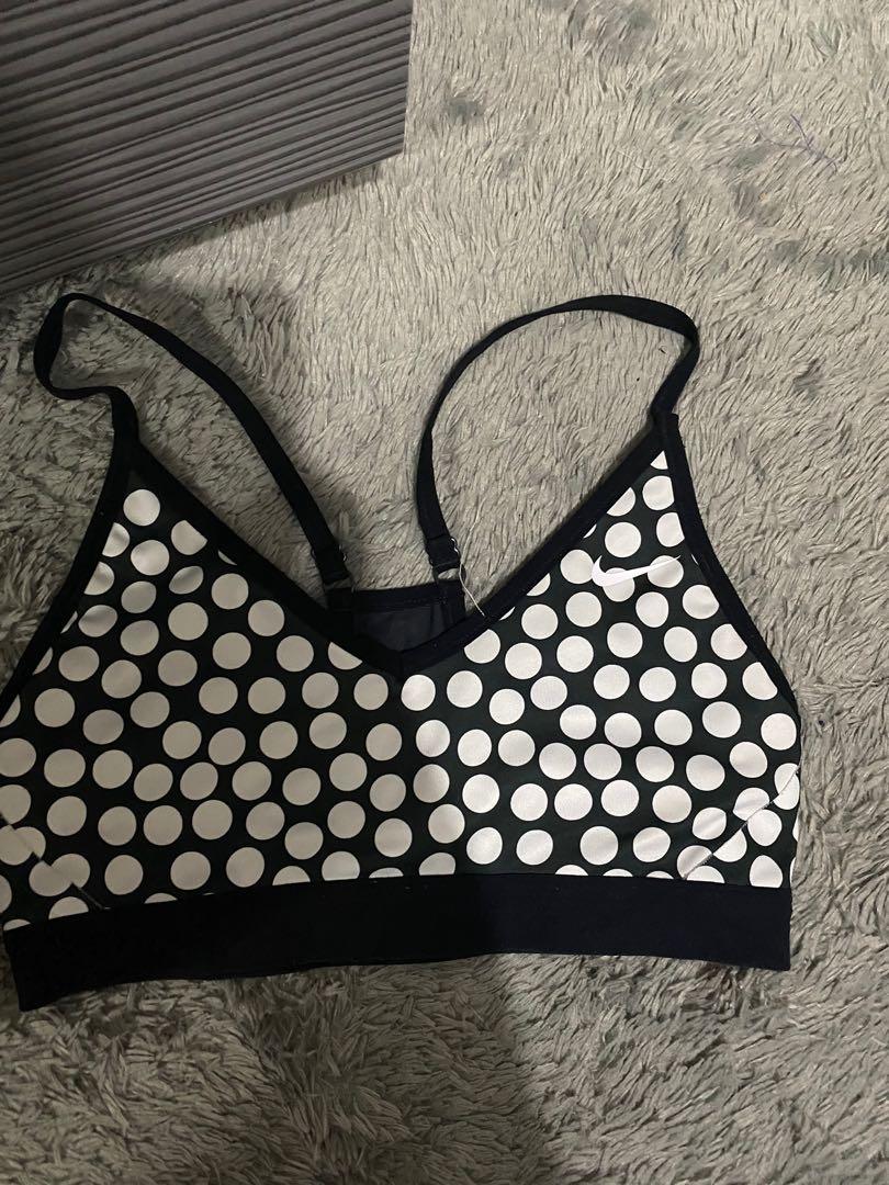 Nike polka 2025 dot sports bra