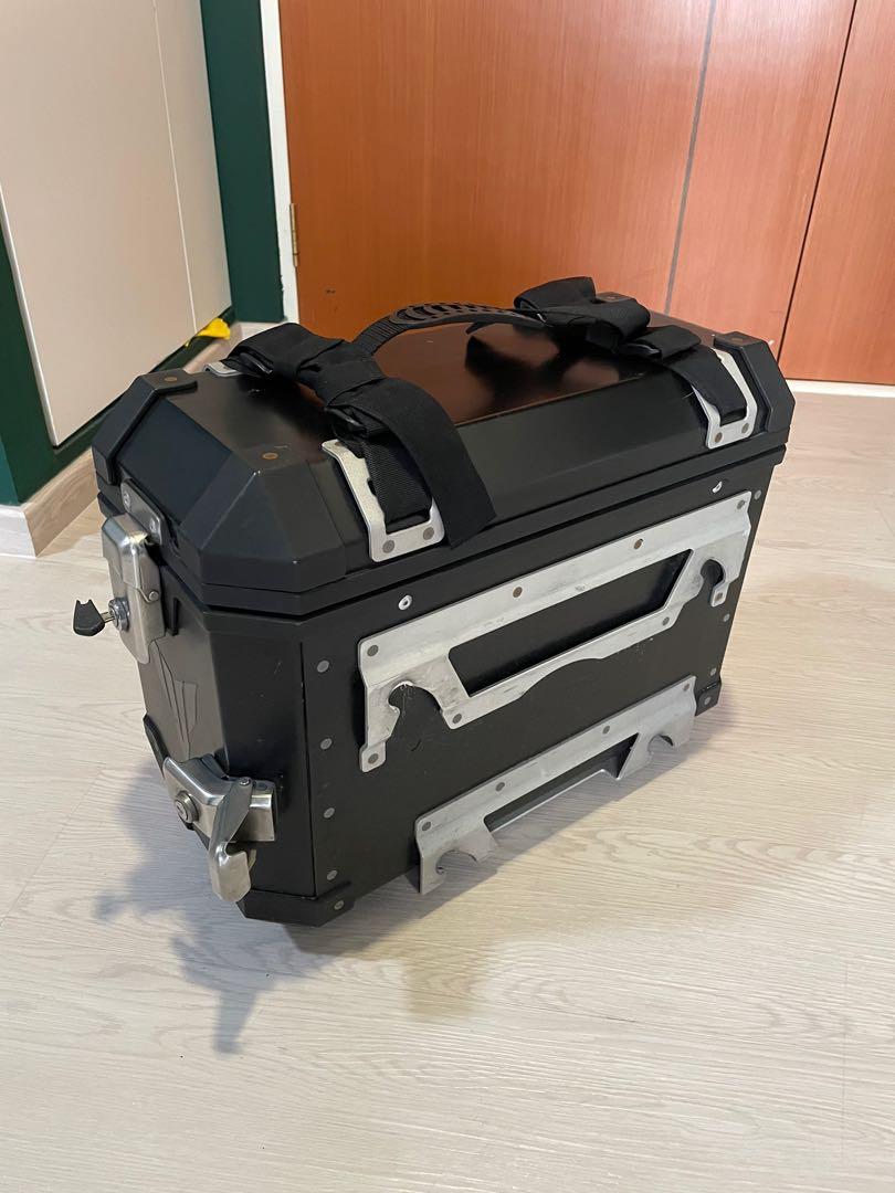 mt09 panniers