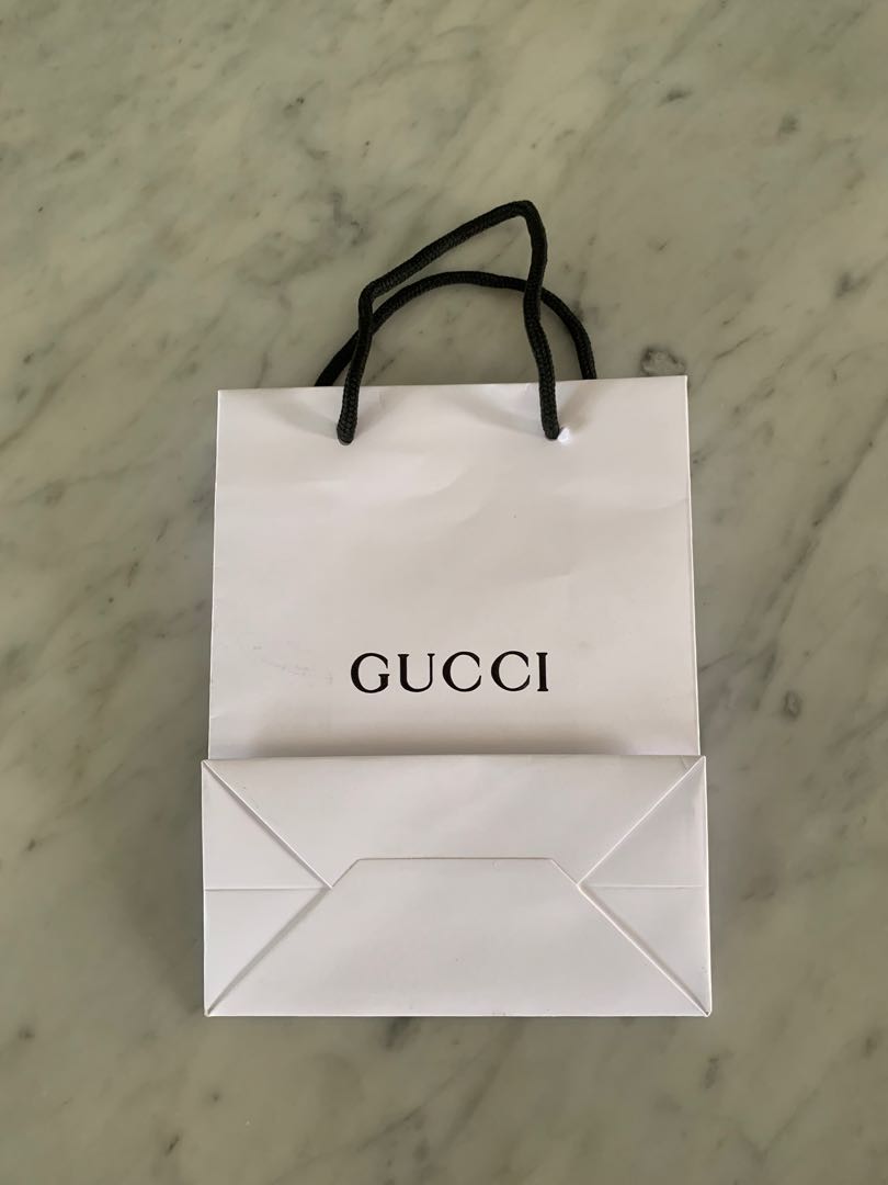 Gucci gift bag white store