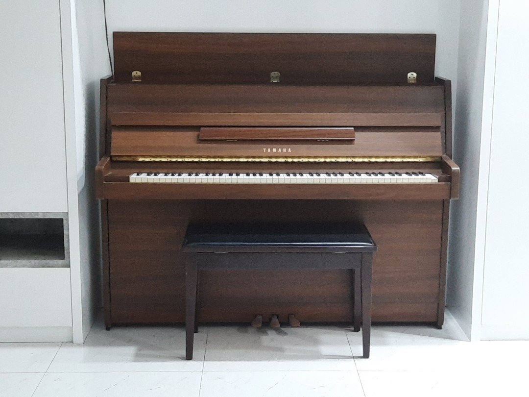 YAMAHA PIANO Made in Japan, Hobbies & Toys, Music & Media, Musical