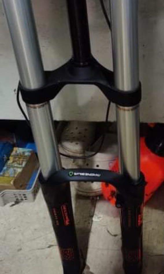 ZOOM FOXXER DOWNHILL FORK with free front hub (ghost) (Category: Bicycles) located in Manila. Submitted by yellowbeesph (Listing ID 1092307650, Image 1). Description: Selling for a cousin Zoom Foxxer Pwede sa 26-27.5 Madalang nagamit pang rides lang talaga Issue: may onting gasgas Free front hub (32 holes) Ghost brand Location: Sison, Pangasinan Or Thru shopee For inquiries: txt (0917) 306 6796/ 09175459068 .