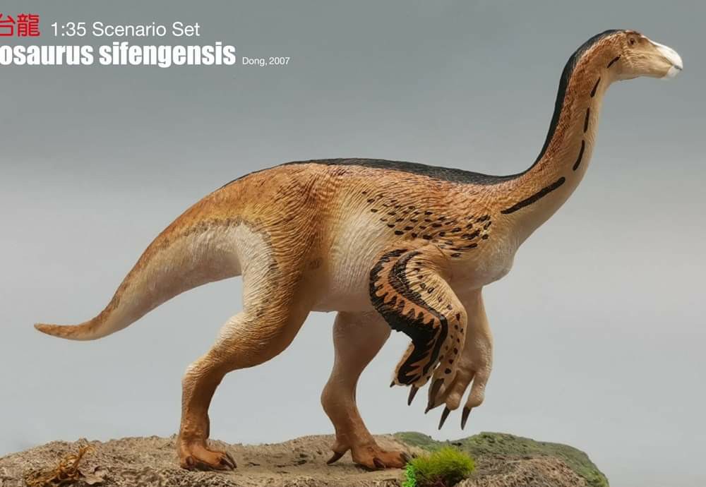 鐮刀龍類 1:35恐龍模型 專業造型及上色 Dinosaur model, 興趣及遊戲, 玩具 & 遊戲類 - Carousell