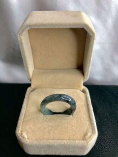 冰乌鸡翡翠戒子 Jade Ring #16-17 (Inner: 17.7 mm)