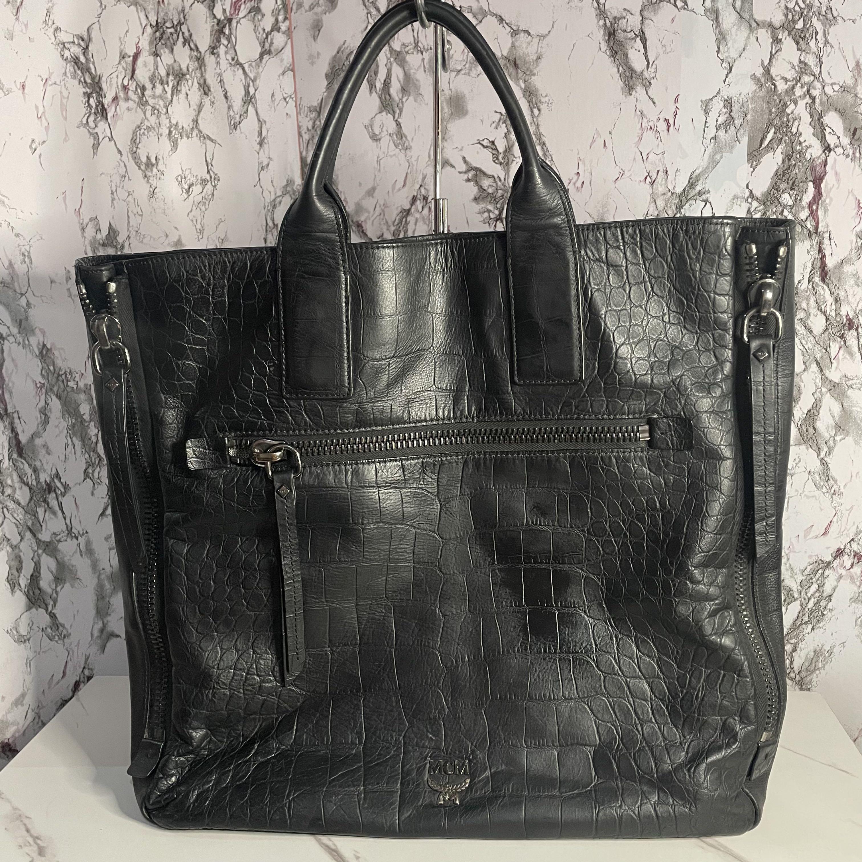 MCM Black Visetos Tote Bag Orig, Luxury, Bags & Wallets on Carousell