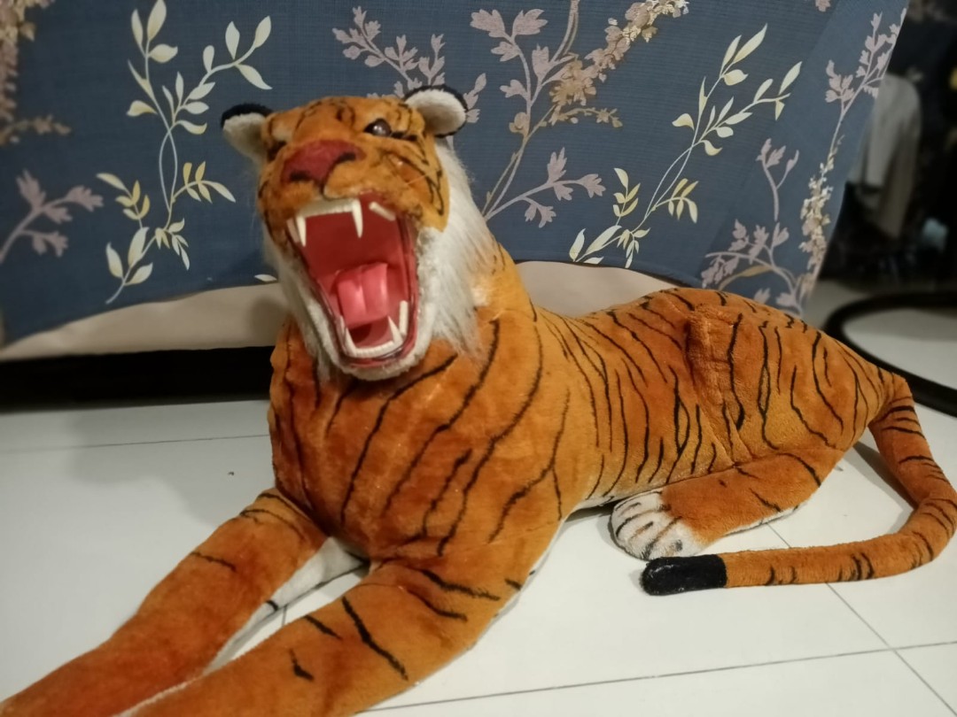 Large tiger top stuffed animal