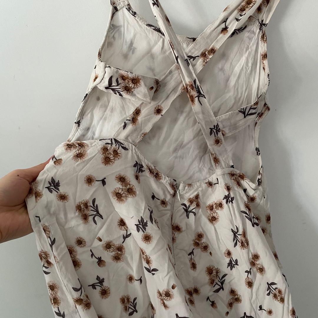 BRANDY MELVILLE BLAINE SUNFLOWER DRESS