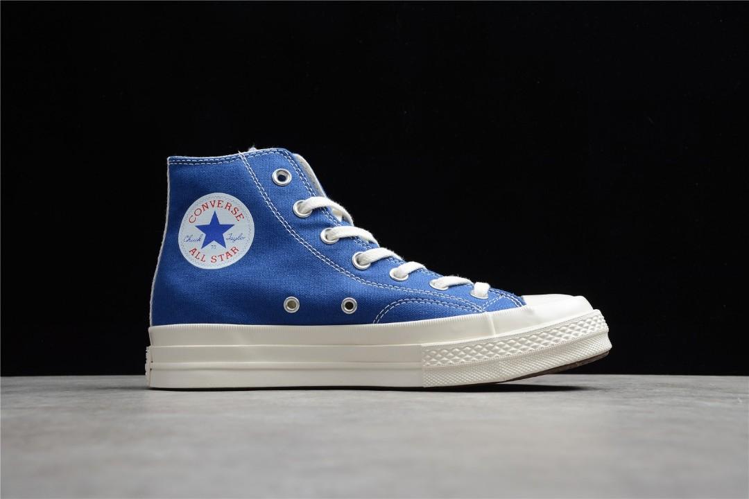 Chucks blue top