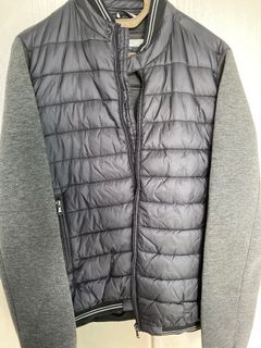 (Category: ) located in . Submitted by worthitshopsg (Listing ID 1092370812, Image 1). Description: .