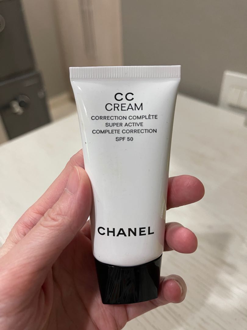 Chanel cc cream 20 beige, Kesehatan & Kecantikan, Rias Wajah di