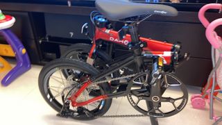 （分類：）位於 。 由 duster2021 提交（商品編號 1092385383，圖片 1）。簡介： 。