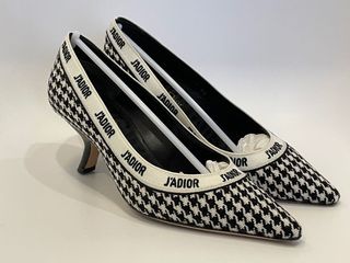 （分類：）位於 。 由 svolto 提交（商品編號 1092421451，圖片 1）。簡介： 。