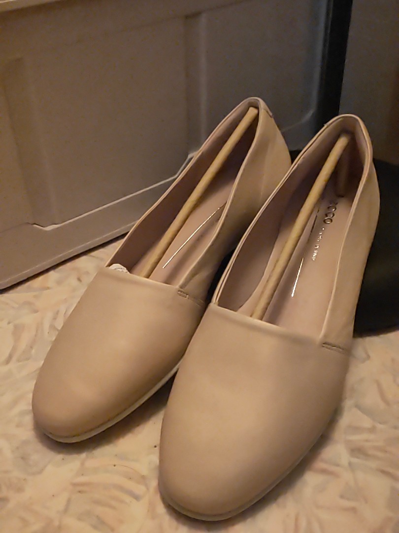 Ecco store vanilla metallic