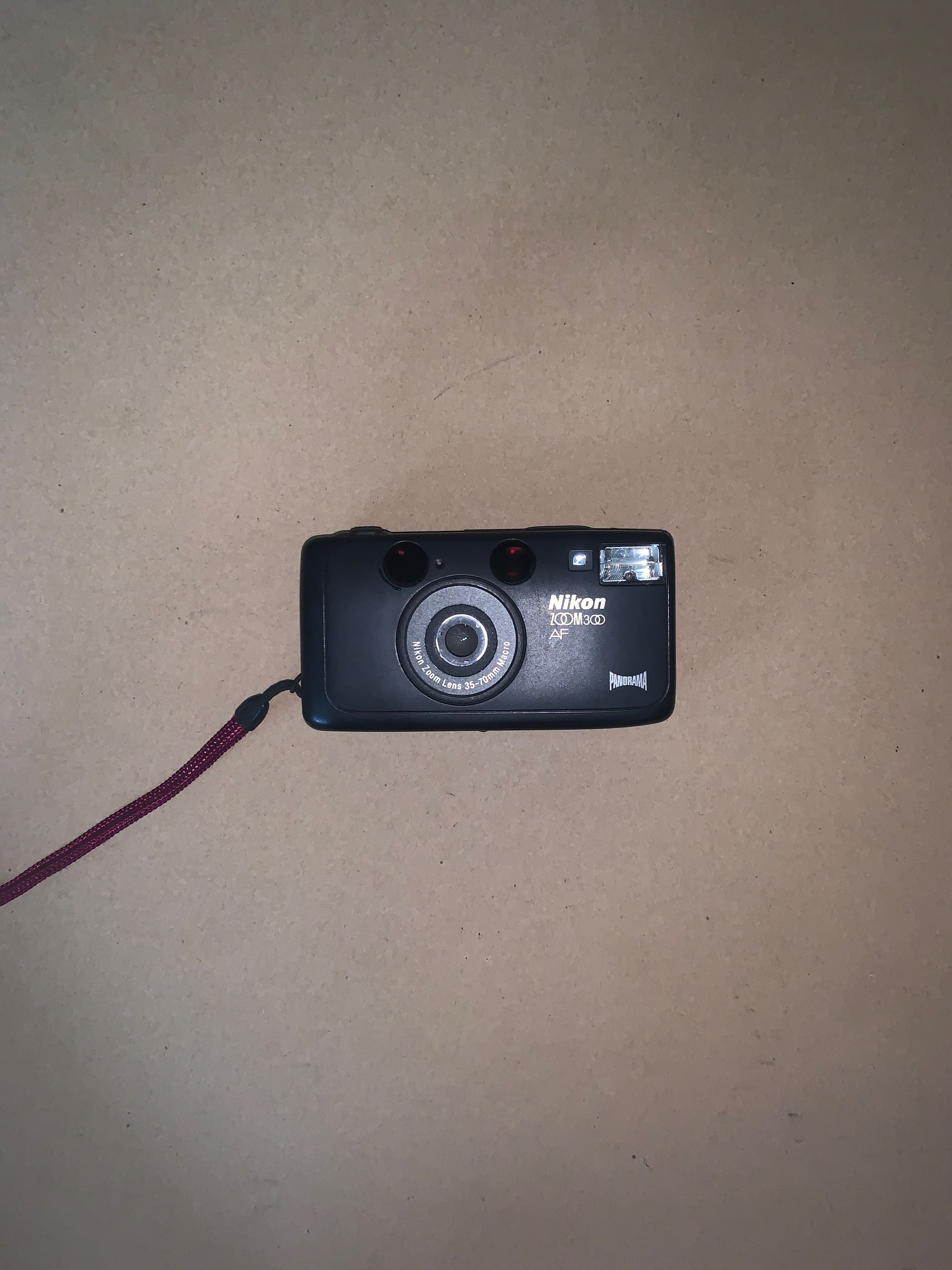 休日限定 Nikon Zoom300af フィルムカメラ フィルムカメラ Demolition Training