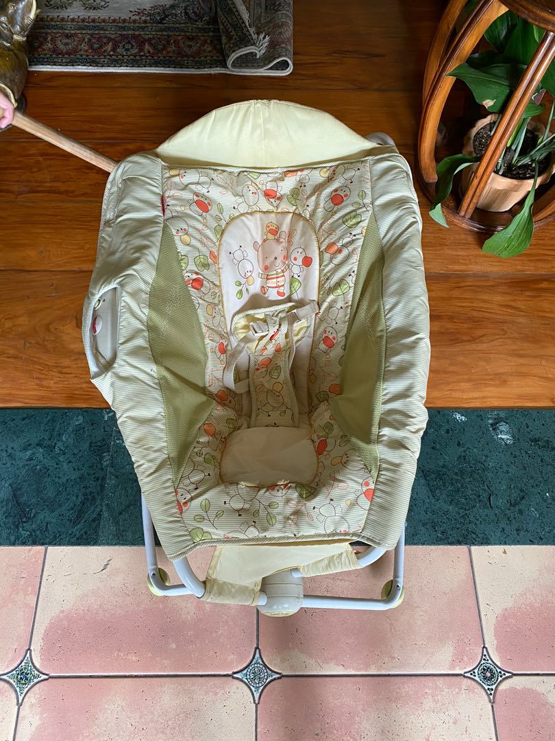FISHER PRICE FOLDABLE BABY ROCKER, Babies & Kids, Infant Playtime on ...