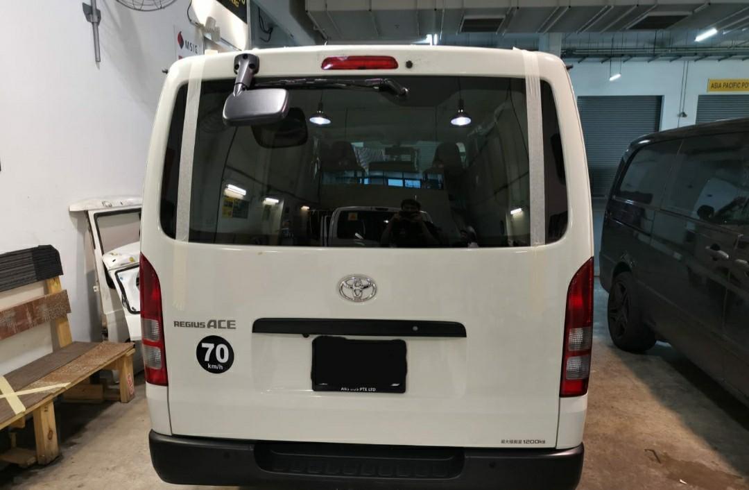 Hiace Rer Window Ready Stock! Hiace rear windscreen replacement, Car Accessories, Car ...
