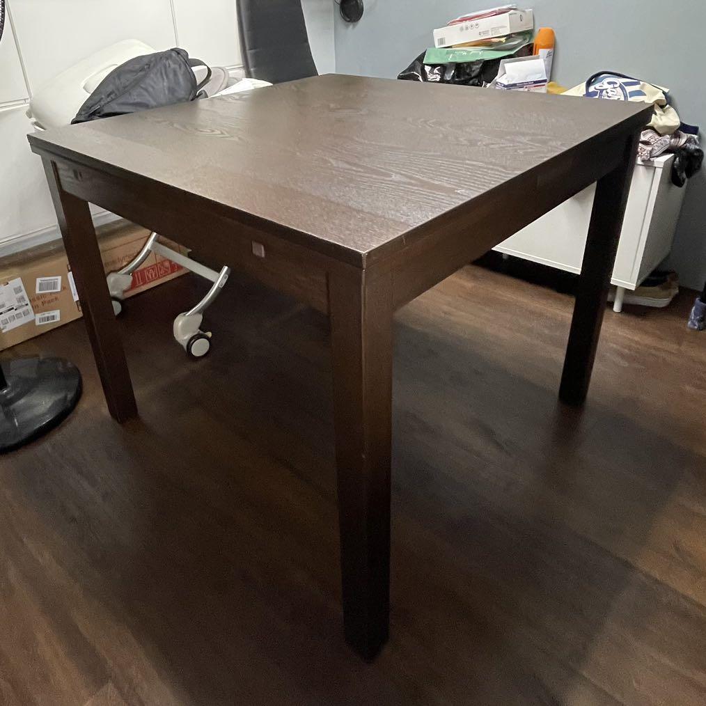 Bjursta extendable sale table square