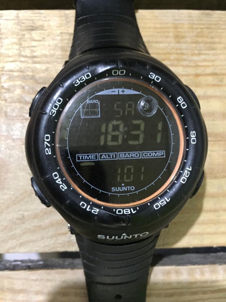 Jam suunto vector new arrivals
