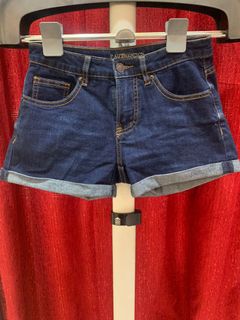 (Category: ) located in . Submitted by preloved4 (Listing ID 1092431589, Image 1). Description: .