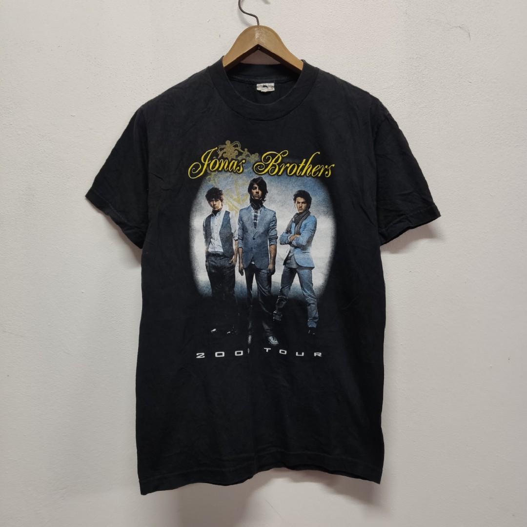 JONAS BROTHERS 2009 TOUR T SHIRT Men s Fashion Tops Sets