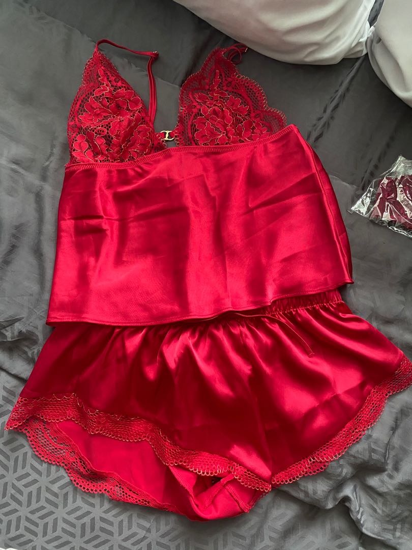 La senza silk hotsell pajamas