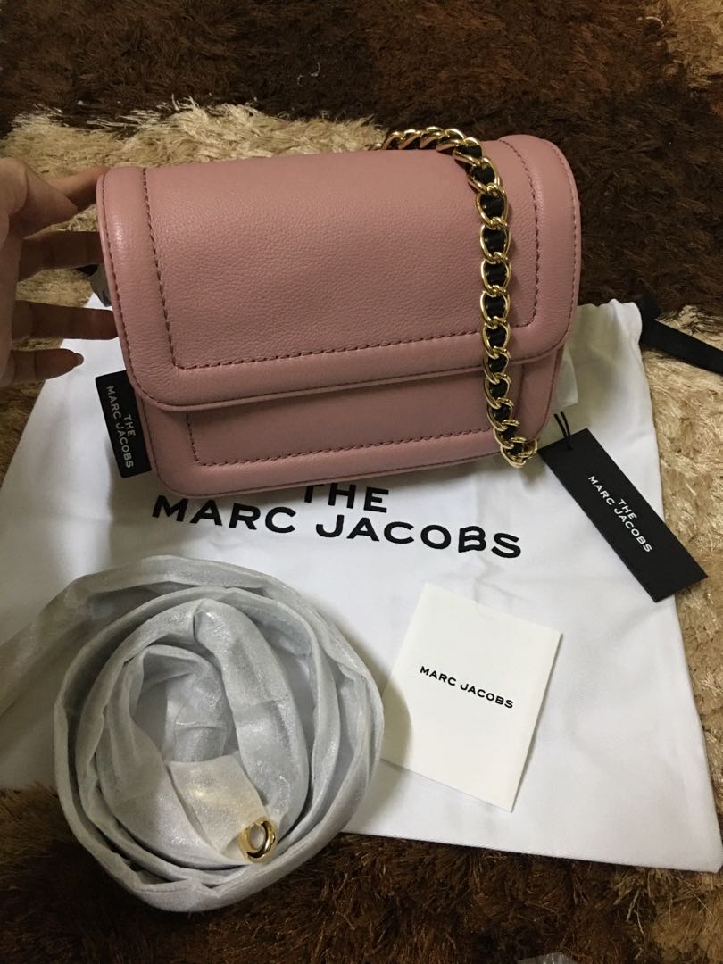 Marc Jacobs The Mini Cushion Bag (Blue), Women's Fashion, Bags & Wallets,  Purses & Pouches on Carousell