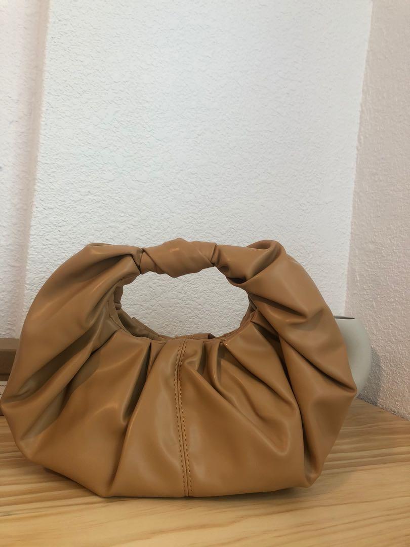 Alexander Wang Leather Scrunchie Bag in Black | Lyst UK