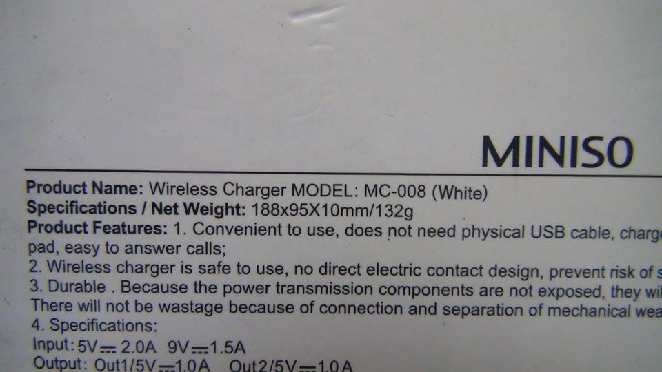 MINISO Wireless Charger Convenient Usage MC-008 White (Category: Chargers & Cables) located in Manila. Submitted by henzelhannah (Listing ID 1092403758, Image 3). Description: PTPA; MINISO Wireless Charger Convenient Usage MC-008 White 09327247535.
