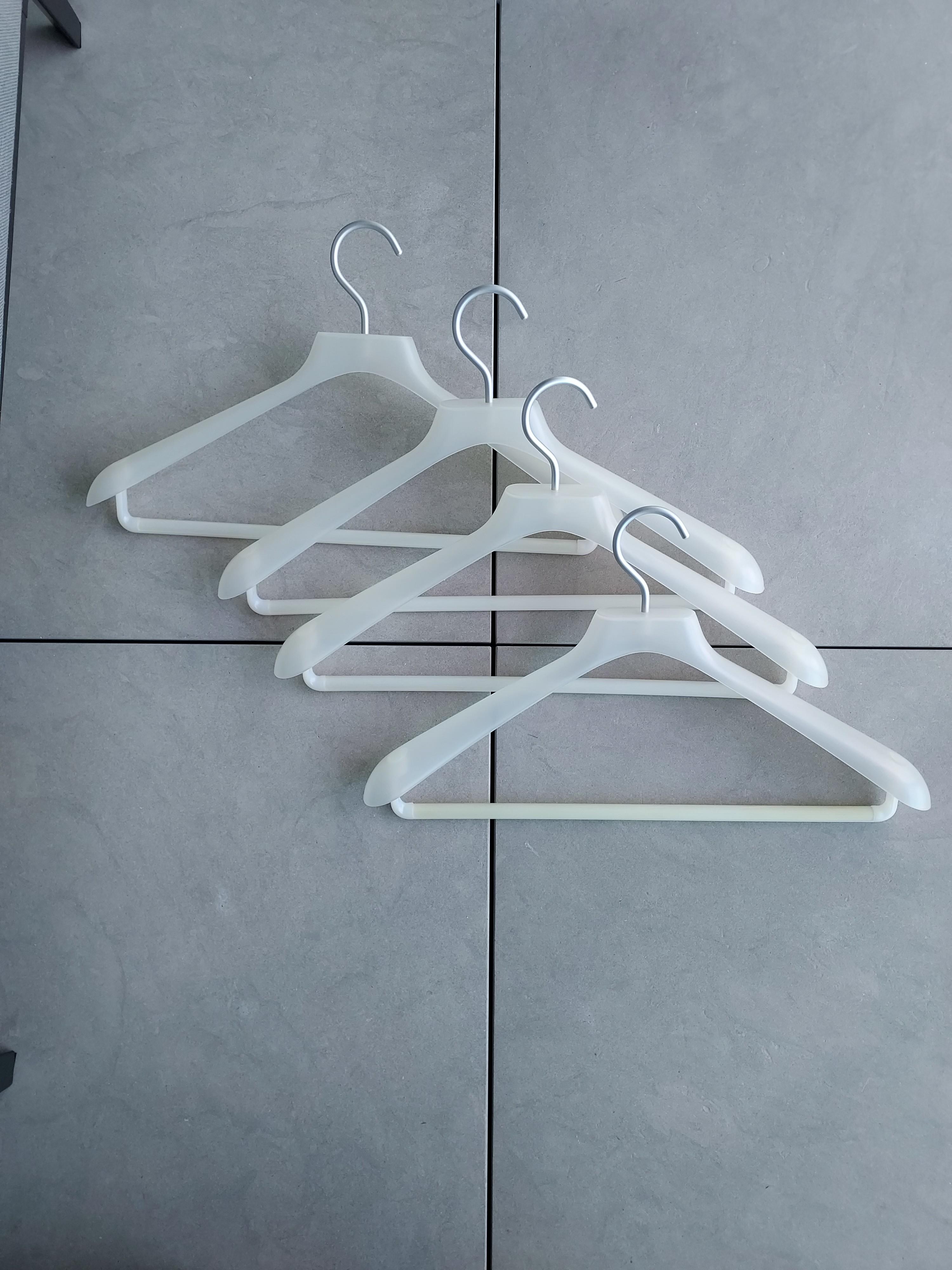 Muji clothes hanger 2025