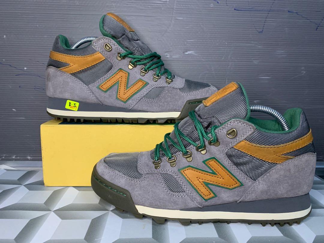 New Balance 710