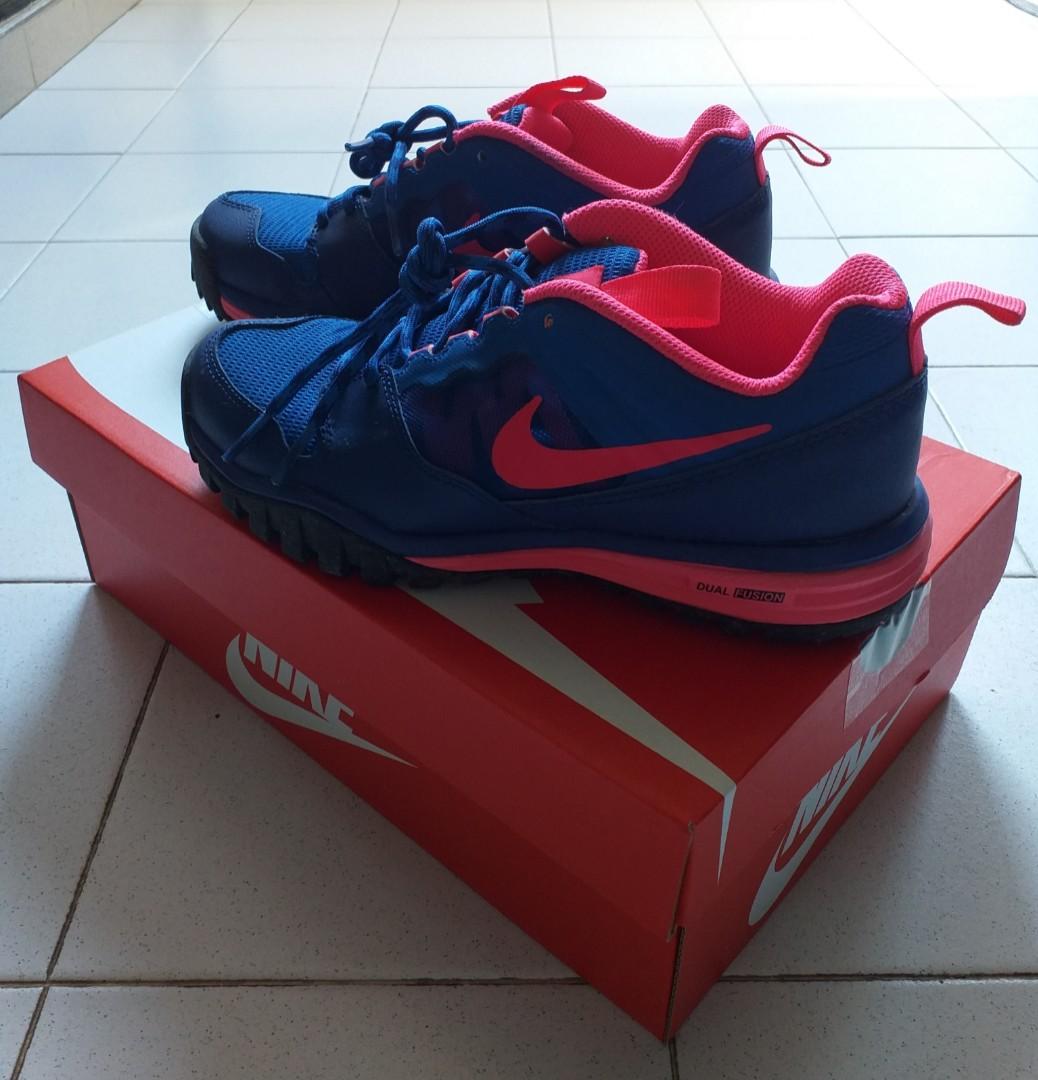 Nike dual fusion running shoes US 6 Luxury Sneakers Footwear on Carousell